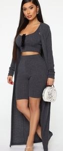 Fashion Nova NWT 3 piece set duster, capri, crop